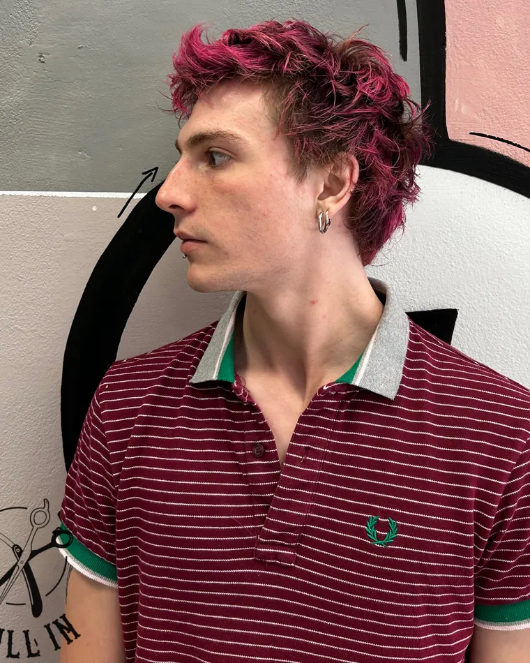 Ricci corti fucsia